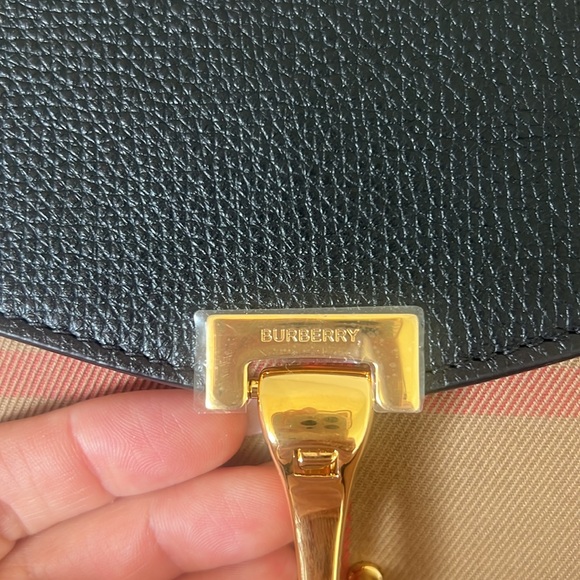 Burberry Crossbody - Picture 5 of 10